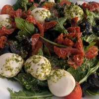Rucola Salat mit Mozzarella
