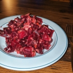 Rote Bete Salat mit Zitronensaft und Öl